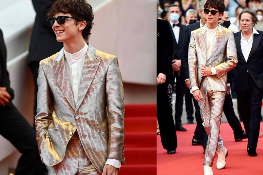 Timothée Chalamet穿起這身銀色亮面西裝,看起來活像一位搖滾巨星,一舉手一投足 Timothée Chalamet穿起這身銀色亮面西裝,看起來活像一位搖滾巨星,一舉手一投足