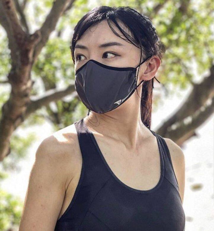 台灣品牌Superace的運動口罩，輕薄、透氣，3D剪裁結合支架的設計，提供充足的