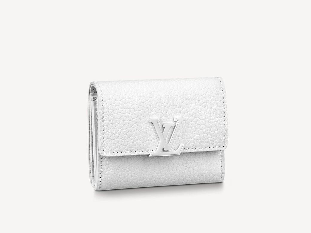 推薦短銀包:Louis Vuitton Capucines XS 短銀包推薦原因:平常喜歡帶着迷你袋出們的人注 推薦短銀包:Louis Vuitton Capucines XS 短銀包推薦原因:平常喜歡帶着迷你袋出們的人注