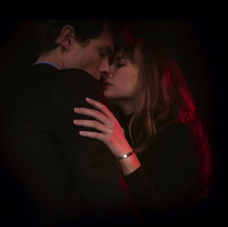 Cartier Love掌握著中性而簡單的兩大設計重點,因此成為經典的情侶手鐲首選 Cartier Love掌握著中性而簡單的兩大設計重點,因此成為經典的情侶手鐲首選