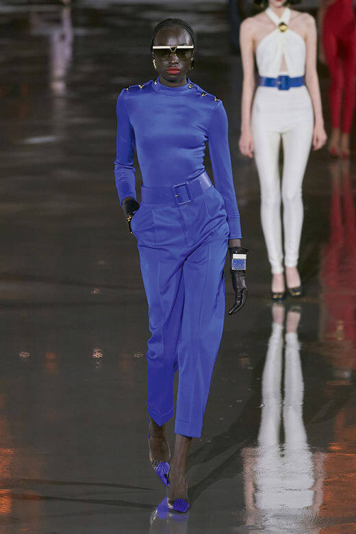 Saint Laurent 2022春夏系列。 Saint Laurent 2022春夏系列。