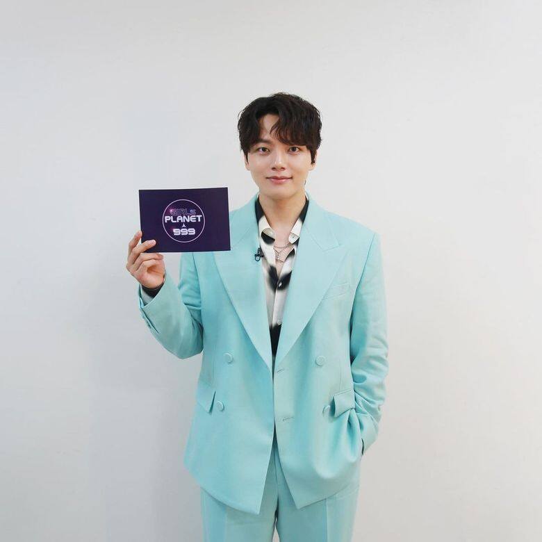 Tiffany Blue色調的西裝,正適合他這個年紀,散發青春活力的氣息。 Tiffany Blue色調的西裝,正適合他這個年紀,散發青春活力的氣息。