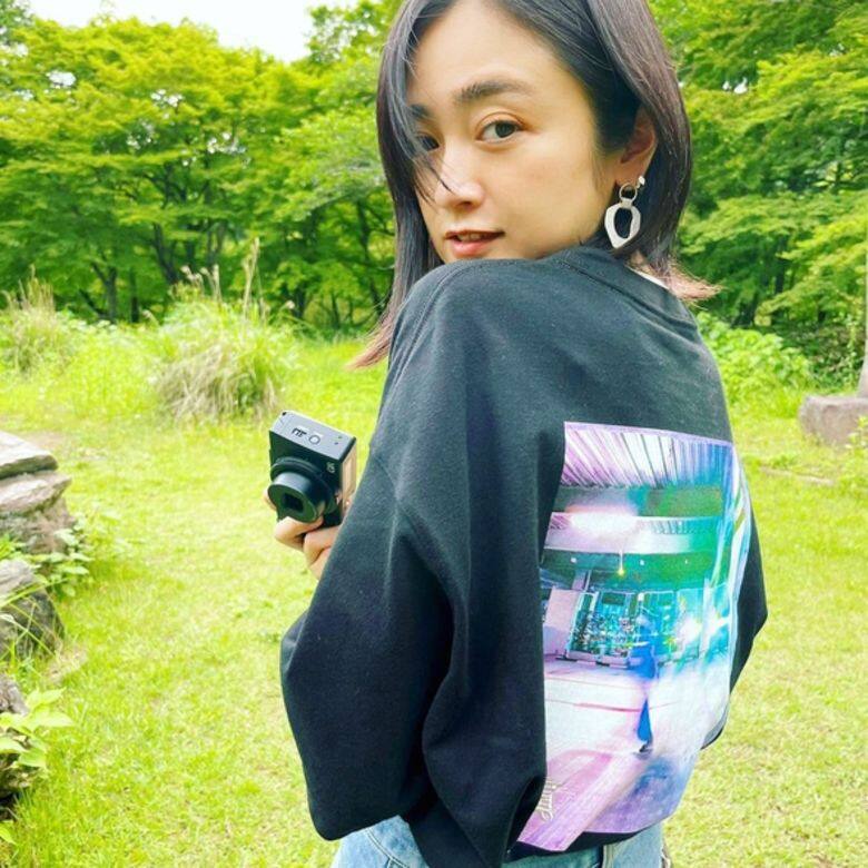 24歲時安達祐實與諧星井戶田潤奉女成婚,但井戶田潤多次出軌,結婚3 24歲時安達祐實與諧星井戶田潤奉女成婚,但井戶田潤多次出軌,結婚3