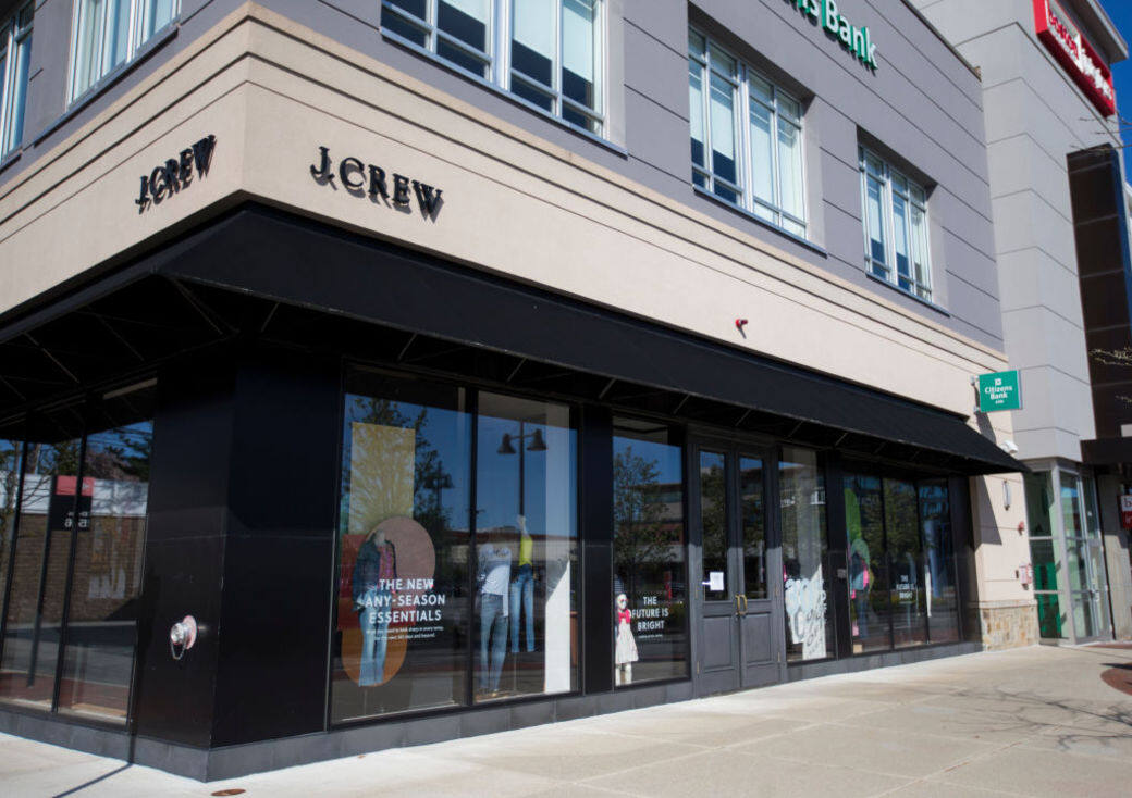 剛提及,Zara還未公告閉店一事,不少品牌也經已屹立不住,J.Crew可謂是首家 剛提及,Zara還未公告閉店一事,不少品牌也經已屹立不住,J.Crew可謂是首家