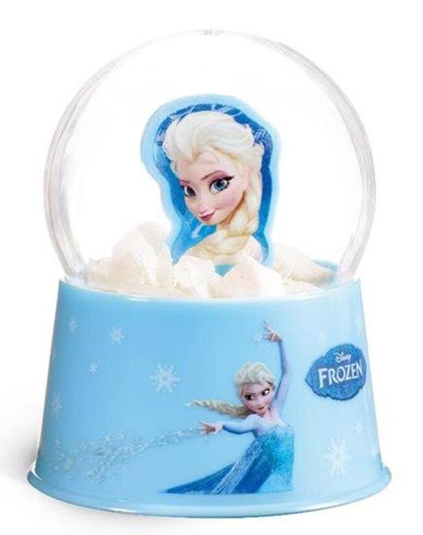 Frozen 白朱古力慕絲水晶世界甜品杯 $42 Frozen 白朱古力慕絲水晶世界甜品杯 $42