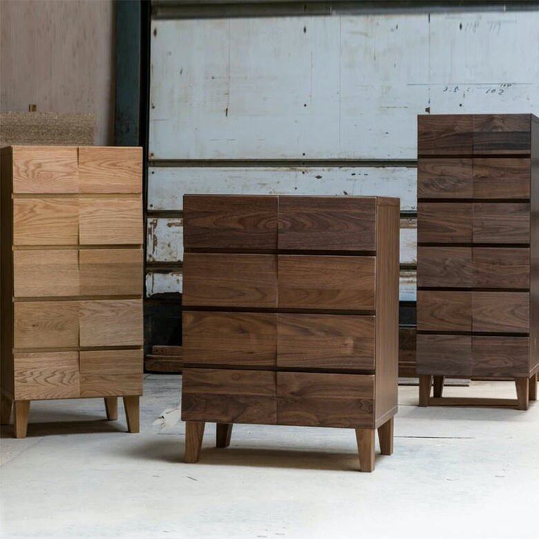另外，ALOT Living內的丸田木工（Maruta Mokko）家具，擅長用桐木製作嫁妝櫃，採用純手工製