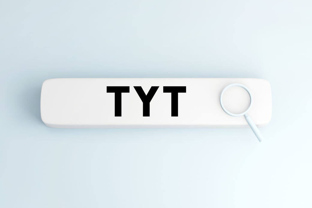 朋友就快遲到同你講sorry?你可以覆她TYT,意思是「Take your time」別著急、慢慢來的意 朋友就快遲到同你講sorry?你可以覆她TYT,意思是「Take your time」別著急、慢慢來的意