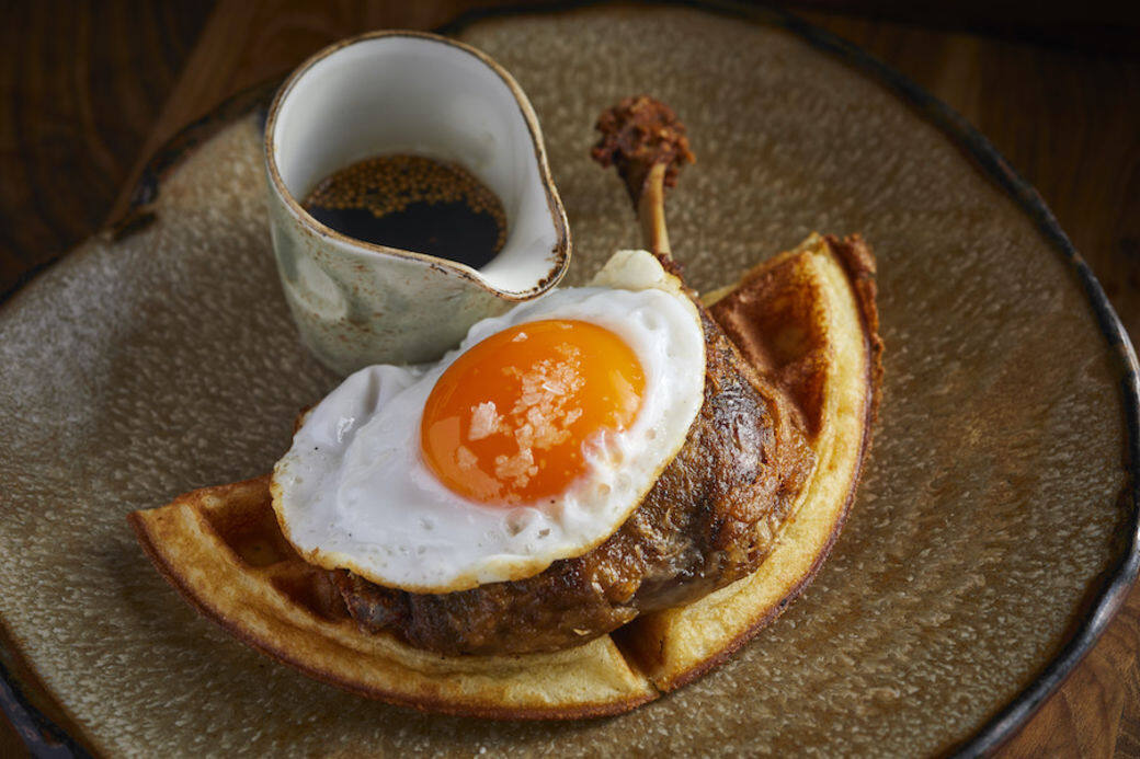 如果想白天慶祝的話,Duck & Waffle Hong Kong從早上8時開始供應早餐,從上午11時至 如果想白天慶祝的話,Duck & Waffle Hong Kong從早上8時開始供應早餐,從上午11時至
