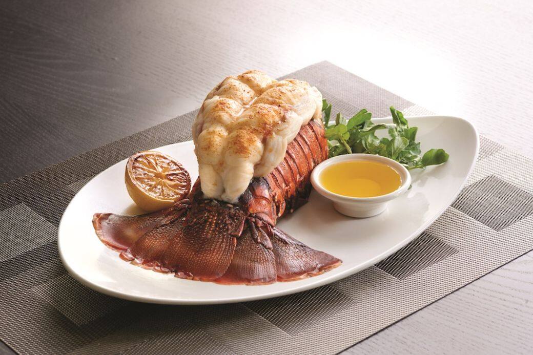 餐廳的牛扒及龍蝦套餐可供饕客品嚐到最頂級的牛肉和最新鮮的海鮮