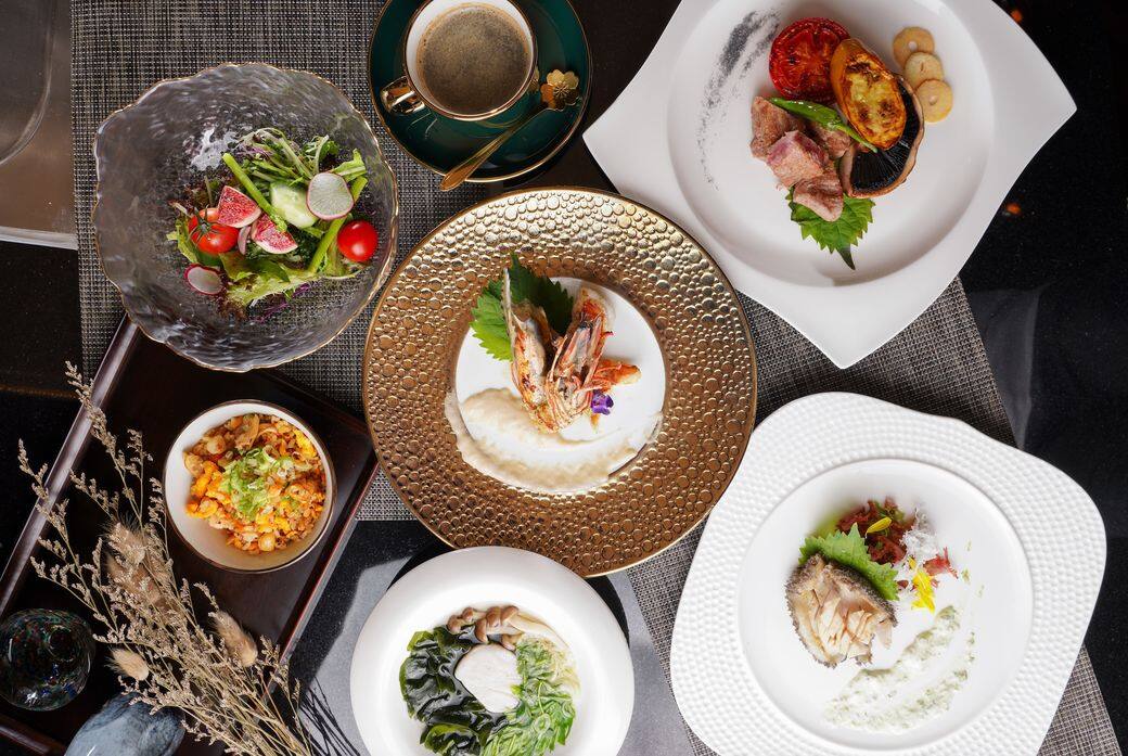 西日 fusion 鐵板燒料理《御鐵》選用時令及高級優質食材，如環球鮮活海鮮、熊本