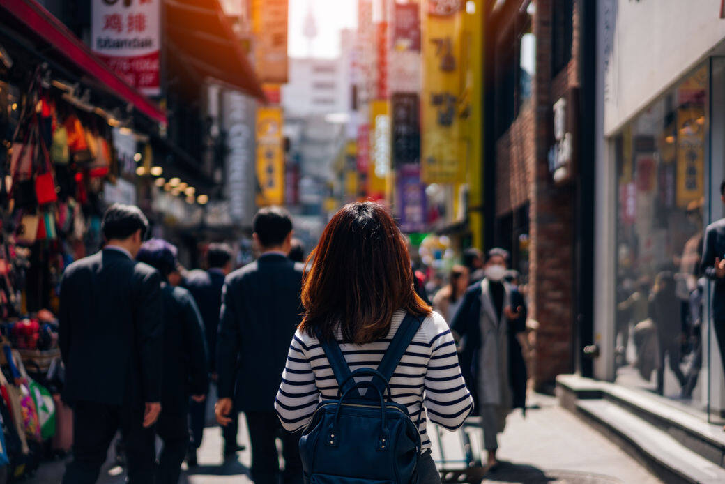 如何取得居留權:當年是以working holiday visa來韓,如果在當地找到工作,當地公司可 如何取得居留權:當年是以working holiday visa來韓,如果在當地找到工作,當地公司可