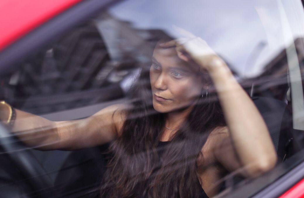 沒錯,雖然已有不少女性當職業司機,但「女人不懂揸車」、「女人認路不叻」等陳 沒錯,雖然已有不少女性當職業司機,但「女人不懂揸車」、「女人認路不叻」等陳