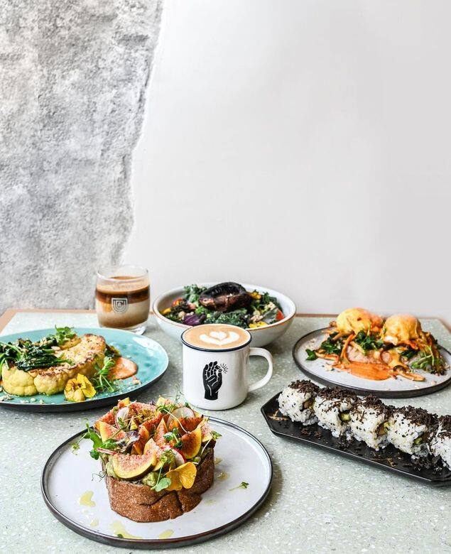 本地精品咖啡品牌Urban Coffee Roaster UCR的旗艦店位於將軍澳海濱公園,不少資深咖 本地精品咖啡品牌Urban Coffee Roaster UCR的旗艦店位於將軍澳海濱公園,不少資深咖