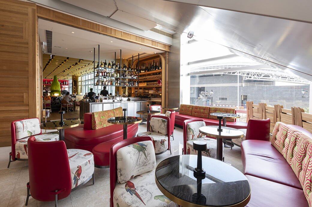 另一間要介紹的新餐廳是Duck & Waffle Hong Kong。Duck & Waffle貴為倫敦知名食府,最有名的是 另一間要介紹的新餐廳是Duck & Waffle Hong Kong。Duck & Waffle貴為倫敦知名食府,最有名的是