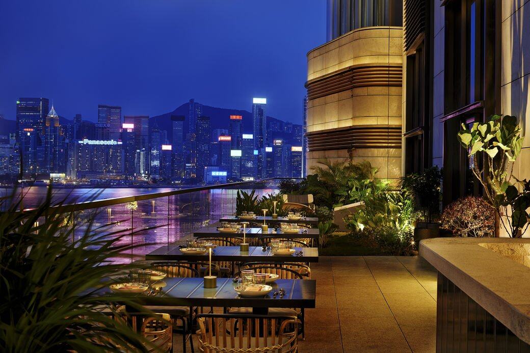 CHAAT地址:香港九龍尖沙咀梳士巴利道18號香港瑰麗酒店5樓電話:5239 9220 CHAAT地址:香港九龍尖沙咀梳士巴利道18號香港瑰麗酒店5樓電話:5239 9220