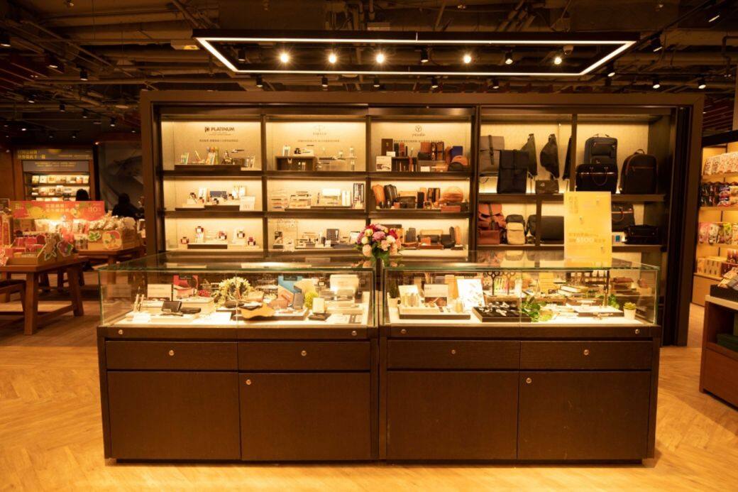 誠品新店 分店 屯門V city 開幕 eslite bookstore Tuen Mun 誠品新店 分店 屯門V city 開幕 eslite bookstore Tuen Mun