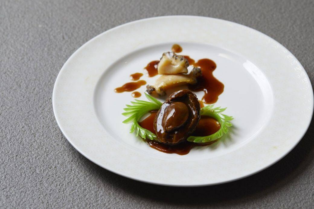 鑄鐵板燒與三星米芝蓮粵菜食府富臨飯店合作「本地薑I M X Forum—四手晚 鑄鐵板燒與三星米芝蓮粵菜食府富臨飯店合作「本地薑I M X Forum—四手晚
