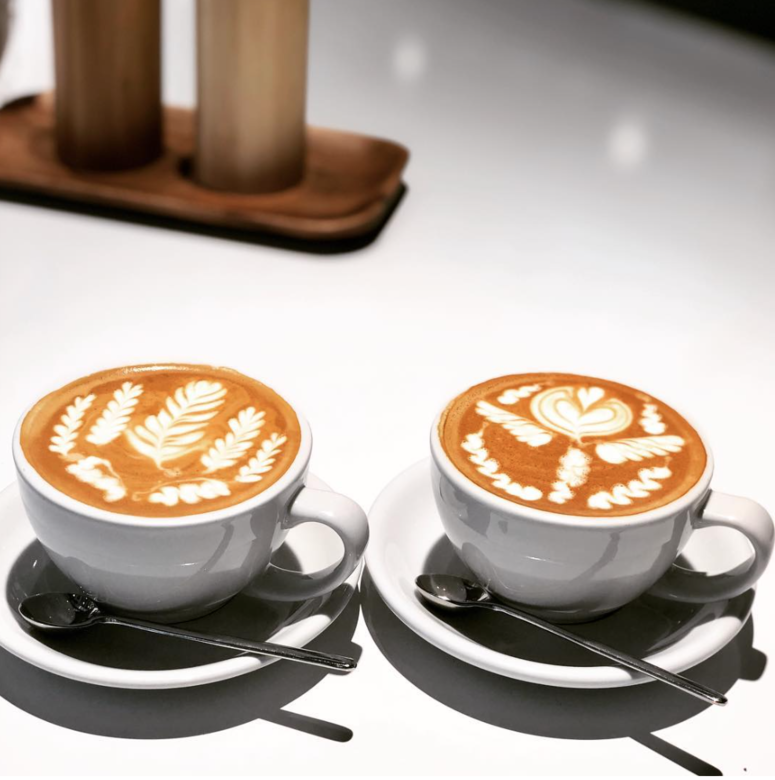 4. Noc Coffee Co.咖啡廳位於香港西環街道轉角三角窗位置的Noc Coffee Co.咖啡廳,在 4. Noc Coffee Co.咖啡廳位於香港西環街道轉角三角窗位置的Noc Coffee Co.咖啡廳,在