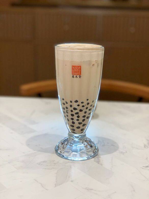 作為珍珠奶茶的始祖,來到春水堂當然不可不試馳名「珍奶」。筆者覺得用鐵 作為珍珠奶茶的始祖,來到春水堂當然不可不試馳名「珍奶」。筆者覺得用鐵
