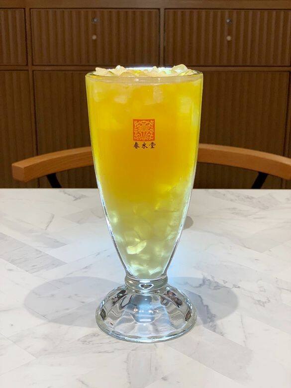 不喜歡喝奶茶的,檸檬綠茶也是好選擇,綠茶香氣清幽,加入檸檬微酸開胃 不喜歡喝奶茶的,檸檬綠茶也是好選擇,綠茶香氣清幽,加入檸檬微酸開胃