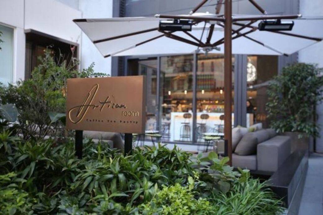 Artisan Room地址:西環石塘嘴南里8-12號地舖營業時間:星期一至日 7:30am - 7:30 Artisan Room地址:西環石塘嘴南里8-12號地舖營業時間:星期一至日 7:30am - 7:30