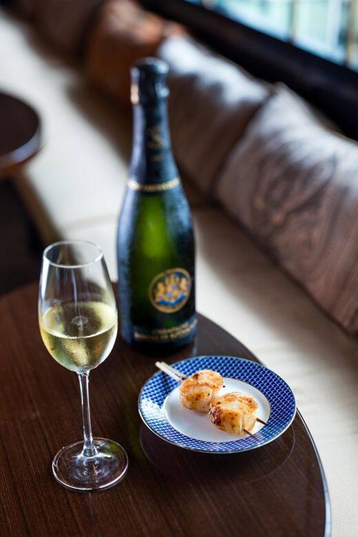 下午茶推介四: 帝苑酒店如果閨蜜愛飲香檳,不如就試試以法國香檳為主 下午茶推介四: 帝苑酒店如果閨蜜愛飲香檳,不如就試試以法國香檳為主