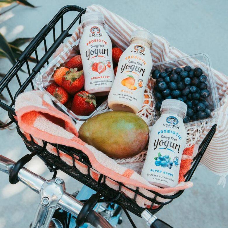 相較一般以牛奶製成的乳酪,「Califia 全植物乳酪飲品」無膽固醇、零激素,使用無 相較一般以牛奶製成的乳酪,「Califia 全植物乳酪飲品」無膽固醇、零激素,使用無