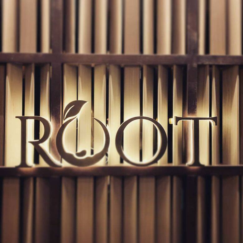 ROOT地址︰中環砵甸乍街45號H Code LO-Block 7樓電話︰2420 8112 ROOT地址︰中環砵甸乍街45號H Code LO-Block 7樓電話︰2420 8112