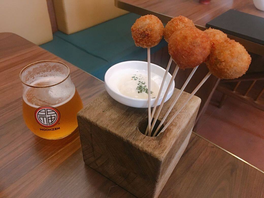 荔芋香酥鴨丸 $88這裡有不少小食供應,如這道荔芋香酥鴨丸,一口一粒,炸 荔芋香酥鴨丸 $88這裡有不少小食供應,如這道荔芋香酥鴨丸,一口一粒,炸