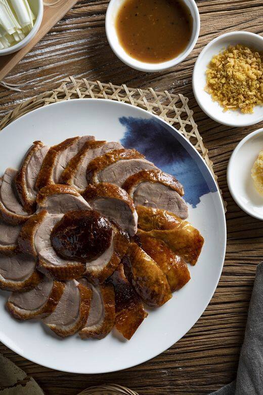 Pino Duck在食物方面當然以鴨為主,烤鴨配搭比其他食店多,亦有不同的鴨肉 Pino Duck在食物方面當然以鴨為主,烤鴨配搭比其他食店多,亦有不同的鴨肉