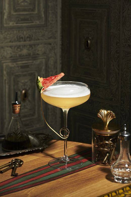 Vanishing Watermelon Martini (HK$128)西瓜汁、君度酒、糖漿、羅勒酊、Absolut Elyx 伏特加、海鹽泡沫 Vanishing Watermelon Martini (HK$128)西瓜汁、君度酒、糖漿、羅勒酊、Absolut Elyx 伏特加、海鹽泡沫
