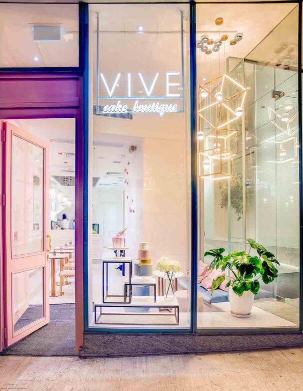 Vive Cake Boutique地址:中環皇后大道中80號H Queen's 1樓3號舖電話:9602 2869 Vive Cake Boutique地址:中環皇后大道中80號H Queen's 1樓3號舖電話:9602 2869