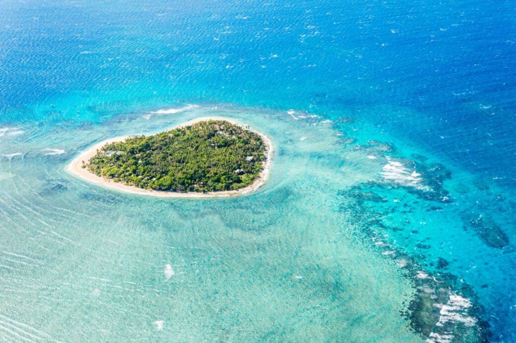 斐濟-塔法盧阿島 旅行 旅遊 心形 景點 浪漫 打卡 heart shaped places travel love romance Tavarua island 斐濟-塔法盧阿島 旅行 旅遊 心形 景點 浪漫 打卡 heart shaped places travel love romance Tavarua island