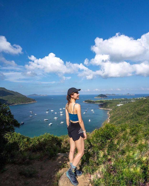 如果你體力未算達標,但又想拍出海天一色的美景,其實在登頂的途中,亦 如果你體力未算達標,但又想拍出海天一色的美景,其實在登頂的途中,亦