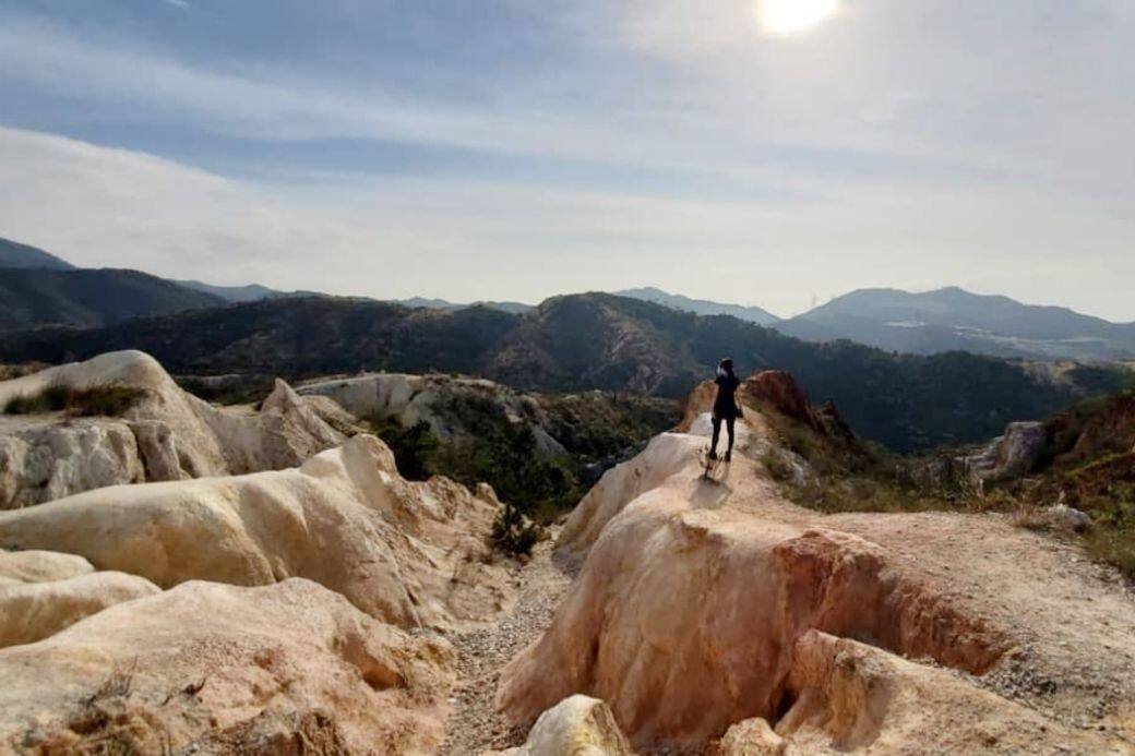 之後可以沿路向前步行落山 之後可以沿路向前步行落山