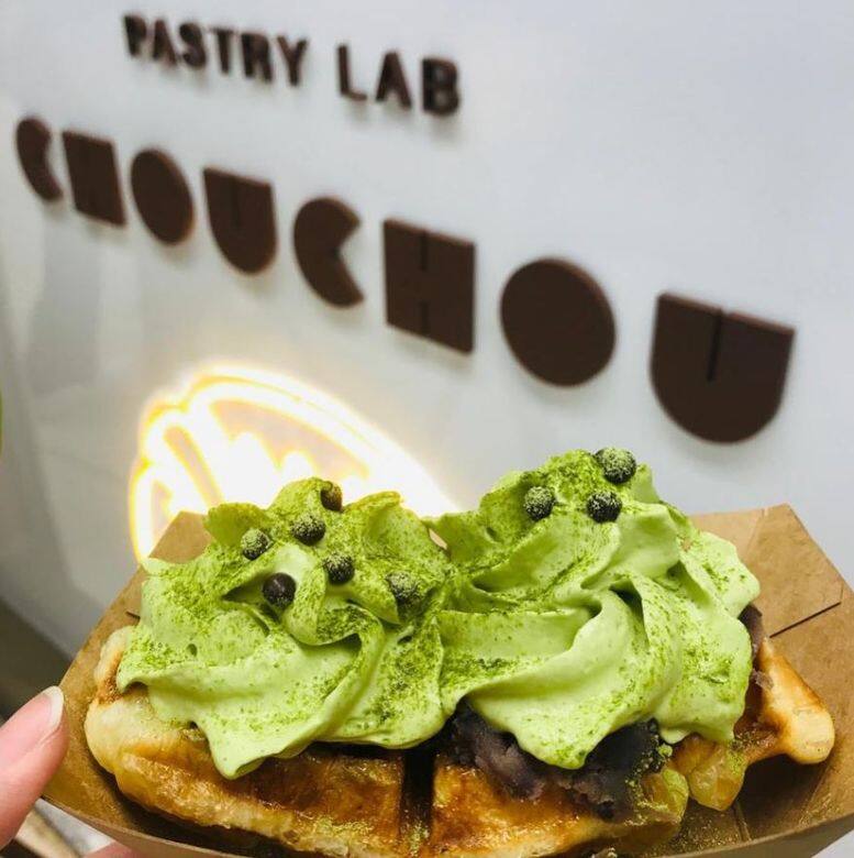 小店現在提供10多款選擇,當中以榛子朱古力香蕉酥酥最受歡迎, Nutella配上 小店現在提供10多款選擇,當中以榛子朱古力香蕉酥酥最受歡迎, Nutella配上