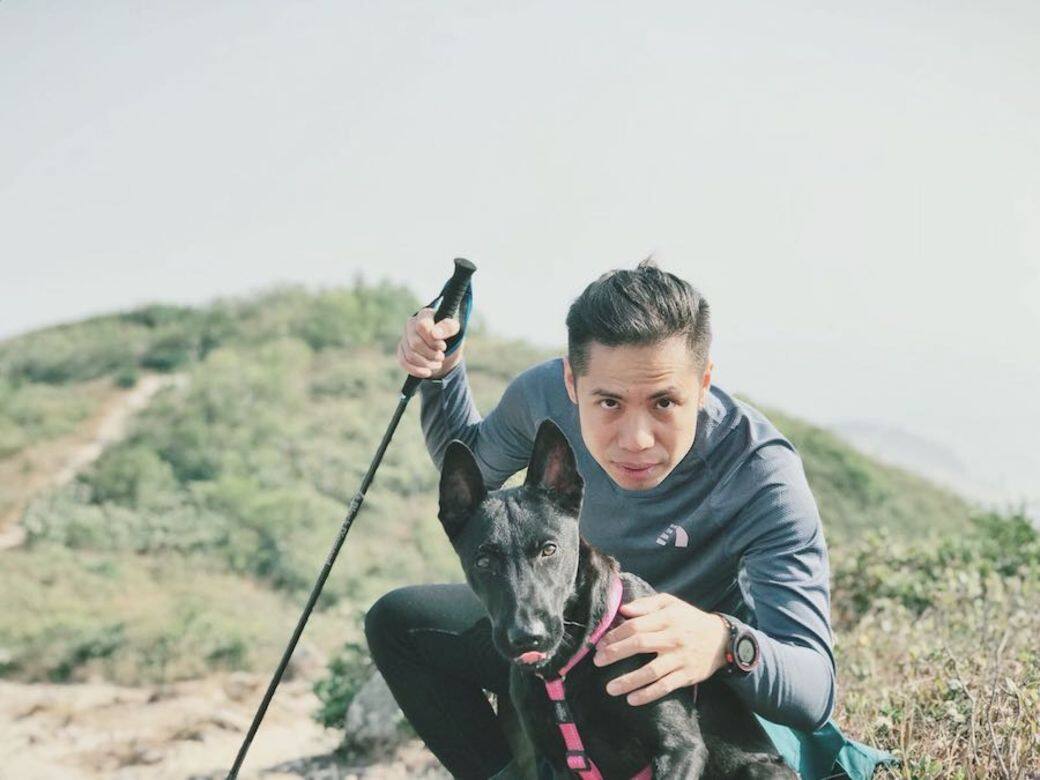 帶着狗仔去行山身兼主持人、戲劇導師及創作總監的陳炳銓(Danny),是經驗老 帶着狗仔去行山身兼主持人、戲劇導師及創作總監的陳炳銓(Danny),是經驗老