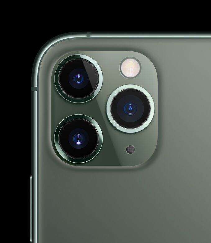 電量方面,iPhone 11 Pro電池續航時間比iPhone XS延長4個小時,iPhone 11 Pro Max則較iPhone XS 電量方面,iPhone 11 Pro電池續航時間比iPhone XS延長4個小時,iPhone 11 Pro Max則較iPhone XS