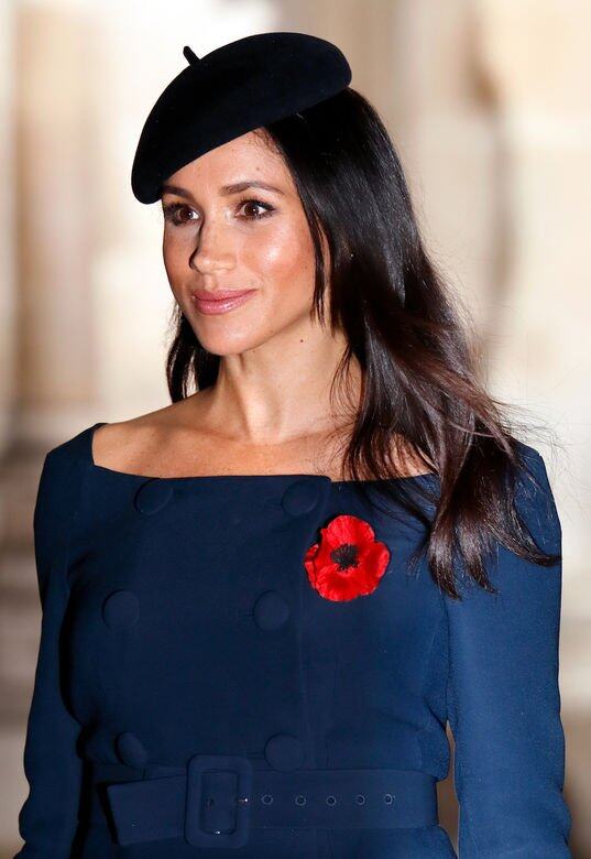 Meghan Markle她以非裔血統、離婚女人的身份嫁入英國 皇室,並受到國民歡迎,某程 Meghan Markle她以非裔血統、離婚女人的身份嫁入英國 皇室,並受到國民歡迎,某程