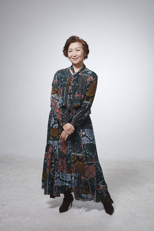 Lillian:我本身是一個非常貪靚的人,從小到大都愛靚,之前家裡媽媽不舒服,我 Lillian:我本身是一個非常貪靚的人,從小到大都愛靚,之前家裡媽媽不舒服,我