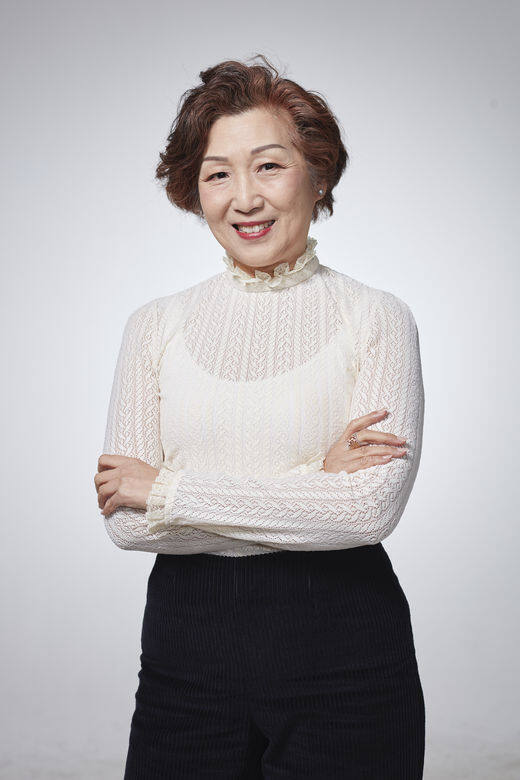 Lillian:扮靚是我的終身事業,我很早已經入了政府工作,於是上班日日都穿不 Lillian:扮靚是我的終身事業,我很早已經入了政府工作,於是上班日日都穿不