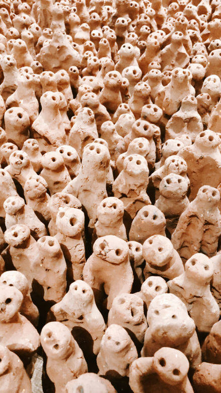 繼澳洲、北美和南美、英國及歐洲等版 本,2003年,他到達中國象山村(現廣州市 繼澳洲、北美和南美、英國及歐洲等版 本,2003年,他到達中國象山村(現廣州市