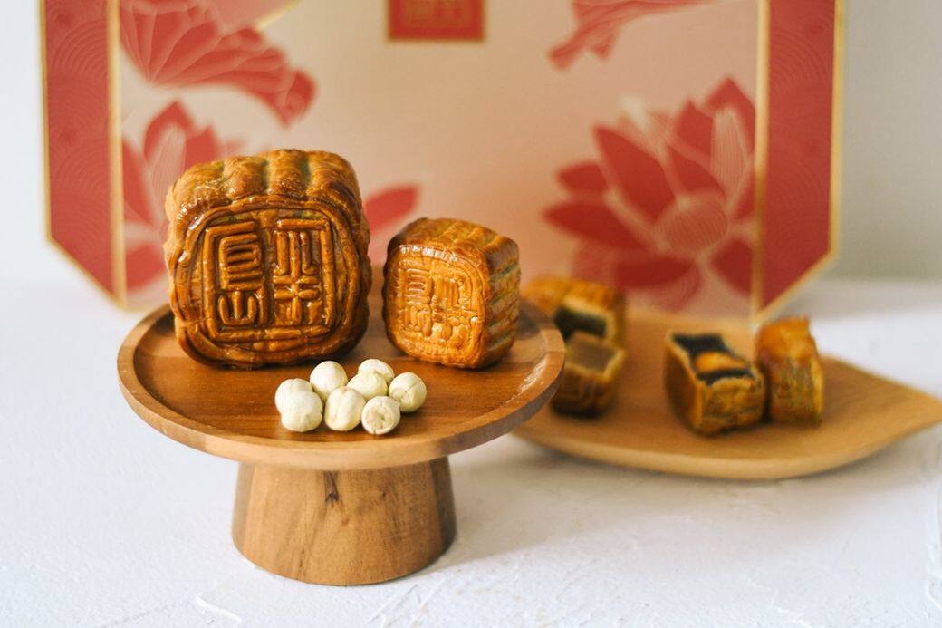 半島精品店推出的奶皇月餅送禮自用多年來都很受歡迎,現已開始接受 半島精品店推出的奶皇月餅送禮自用多年來都很受歡迎,現已開始接受