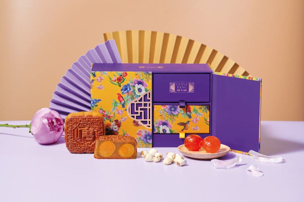 唐人館再度推出中秋月餅禮盒,設計概念糅合了首飾盒及中式如意結造 唐人館再度推出中秋月餅禮盒,設計概念糅合了首飾盒及中式如意結造