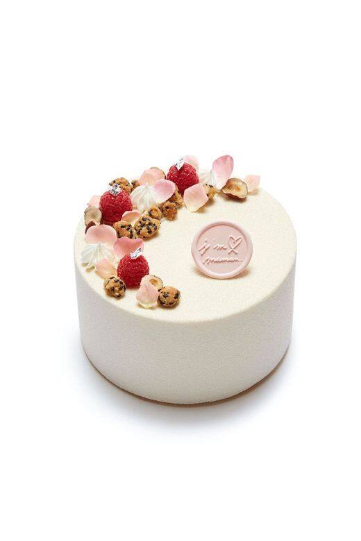 agnès b. CAFÉ 推出 La Belle Fleur 蛋糕慶祝母親節,以傳統蛋糕及迷你花朵蛋糕呈現 agnès b. CAFÉ 推出 La Belle Fleur 蛋糕慶祝母親節,以傳統蛋糕及迷你花朵蛋糕呈現