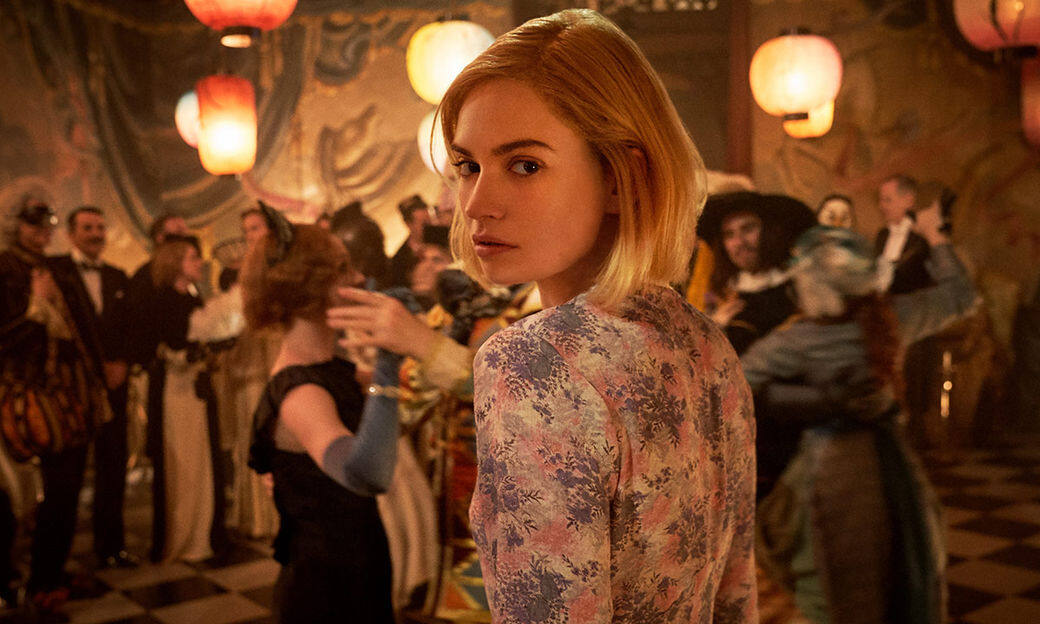 這是比較少人提及的一套Netflix電影,原著小說為“Rebecca”,最初由懸疑電影大師希治閣在1940年拍成電影,Netflix的《蝴蝶夢》(Rebecca)則是2021版本。也許導演也深知很難超越希治閣,所以電影以型男美女及漂亮的克羅地亞為賣點。話雖如此,新版的鏡頭運用的確非常出色,每一幕都是醉人美景。 這是比較少人提及的一套Netflix電影,原著小說為“Rebecca”,最初由懸疑電影大師希治閣在1940年拍成電影,Netflix的《蝴蝶夢》(Rebecca)則是2021版本。也許導演也深知很難超越希治閣,所以電影以型男美女及漂亮的克羅地亞為賣點。話雖如此,新版的鏡頭運用的確非常出色,每一幕都是醉人美景。