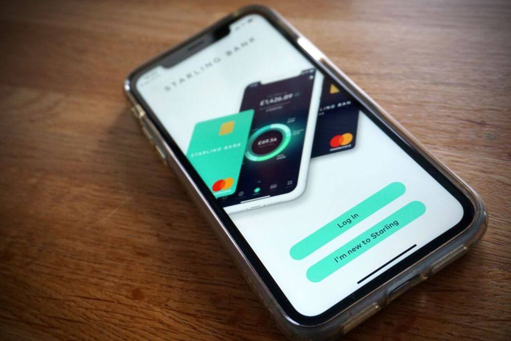 Monzo Bank 是英國其中一間熱門網上虛擬銀行,用戶可以開設個人或商業戶口 Monzo Bank 是英國其中一間熱門網上虛擬銀行,用戶可以開設個人或商業戶口