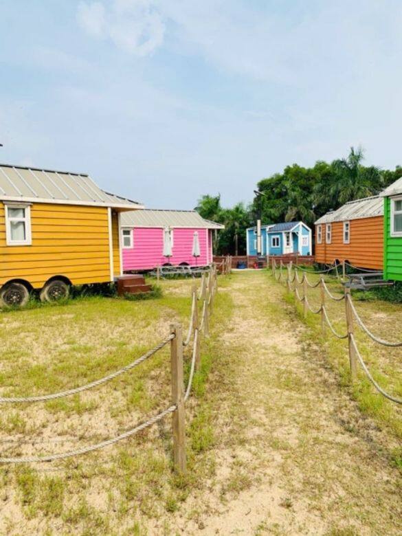 彩色小木屋度假營 Simple Cottage 彩色小木屋度假營 Simple Cottage