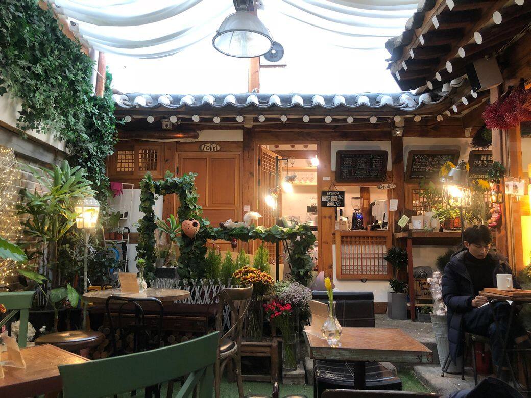 4.益善洞花店- Madang Flower Café 地址:首爾鐘路區益善洞166-23 4.益善洞花店- Madang Flower Café 地址:首爾鐘路區益善洞166-23