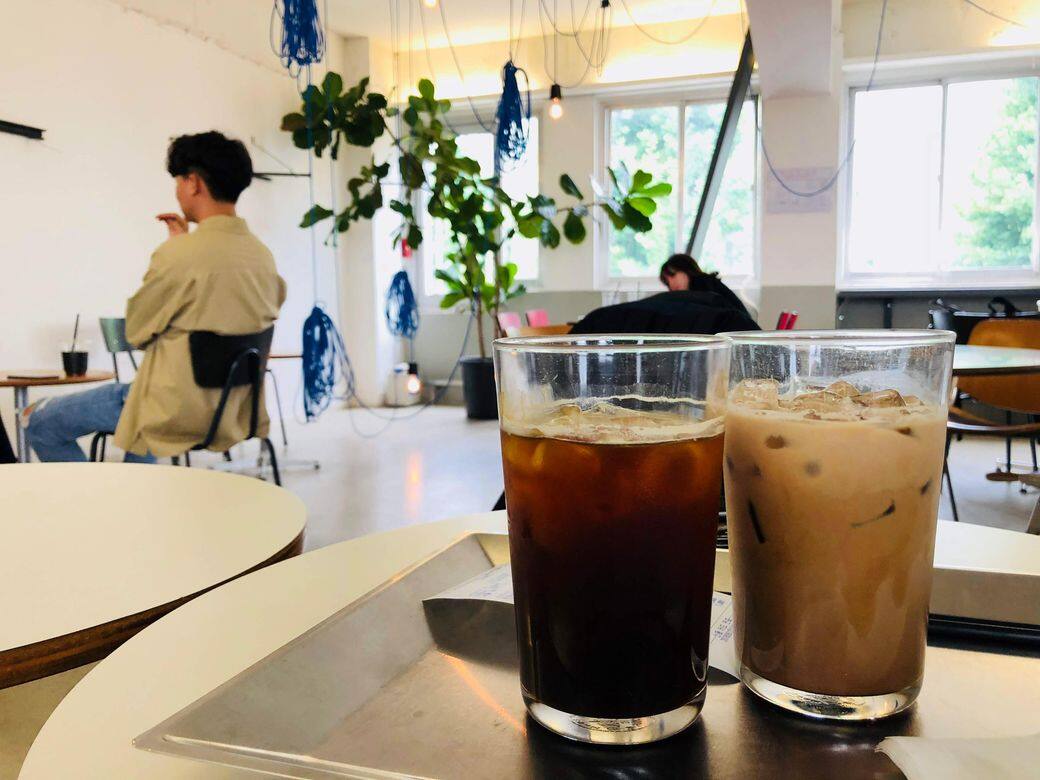 5.漢南洞工業風cafe- Anthracite Coffee地址:龍山區梨泰院路240號 5.漢南洞工業風cafe- Anthracite Coffee地址:龍山區梨泰院路240號